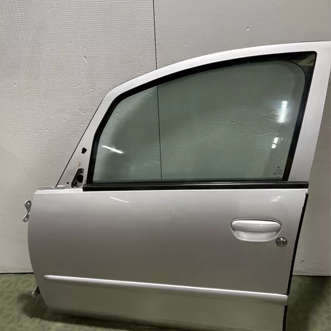 Porta anteriore sinistra