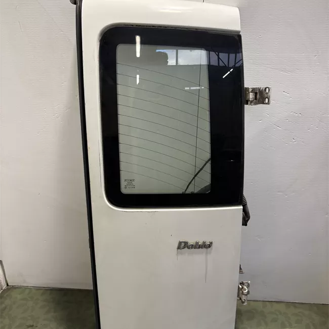 Porta carico posteriore a battente destra rata