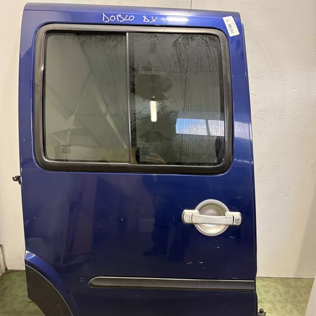 Porta posteriore destra