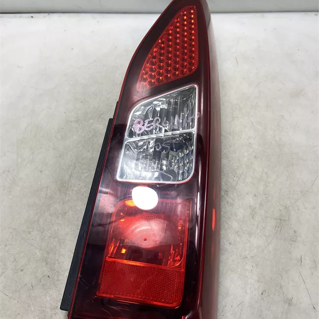 Fanale posteriore destro Sportello