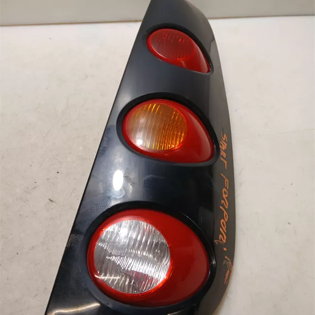 Fanale posteriore destro 04-05<