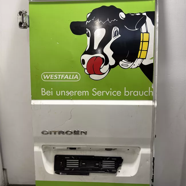 Porta carico posteriore a battente sinistra Lamierata