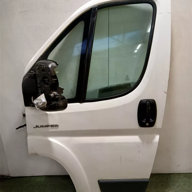 Porta anteriore sinistra