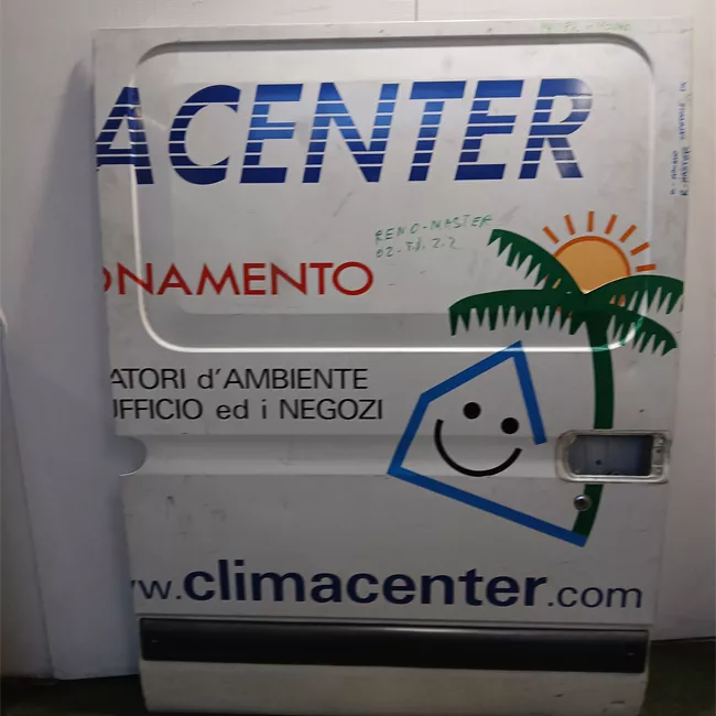 Porta posteriore destra