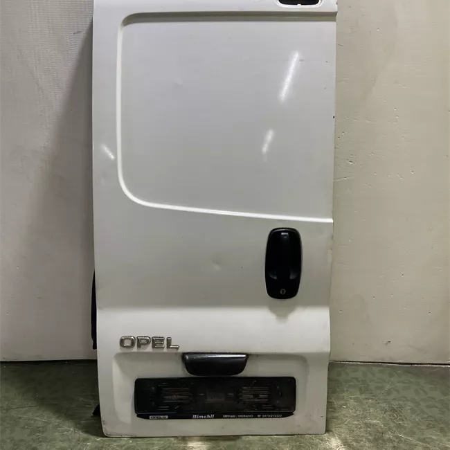 Porta carico posteriore a battente sinistra