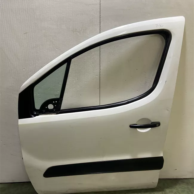 Porta anteriore sinistra