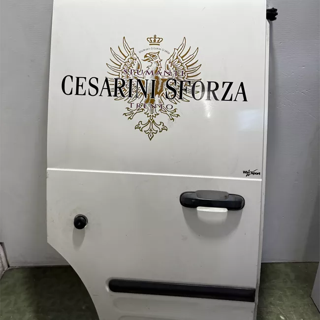 Porta posteriore destra