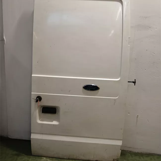 Porta carico posteriore a battente destra
