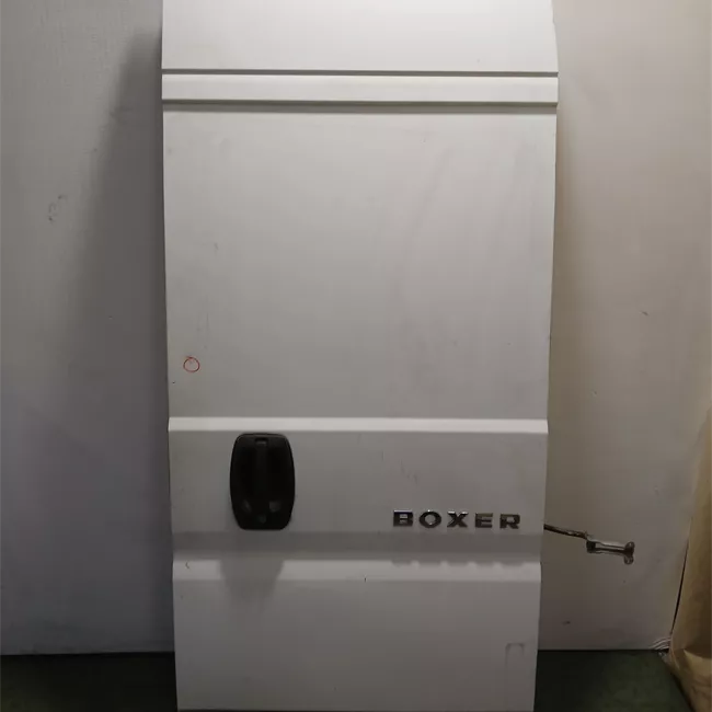 Porta carico posteriore a battente destra apertura 180 o 270 gradi