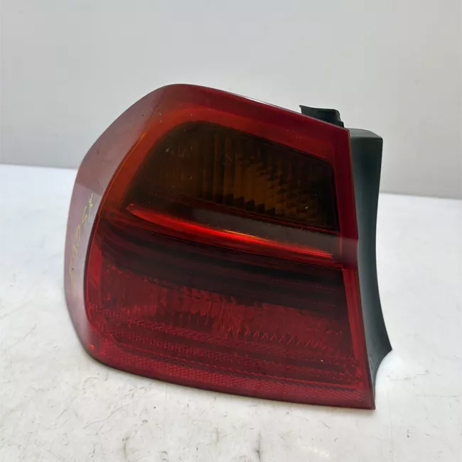 Fanale posteriore parte esterno sinistro