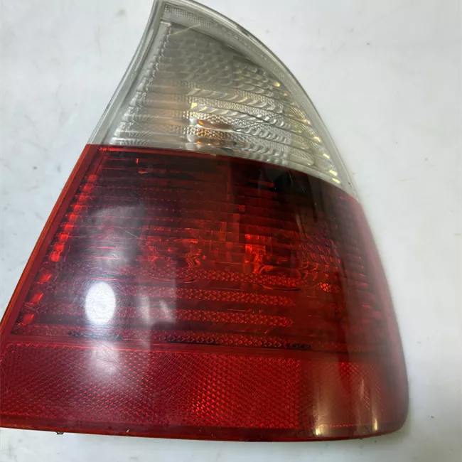 Fanale posteriore parte esterno destro Indicatori Direzione Bianchi