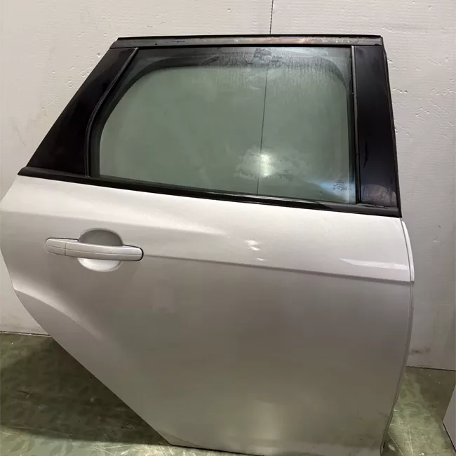 Porta posteriore destra