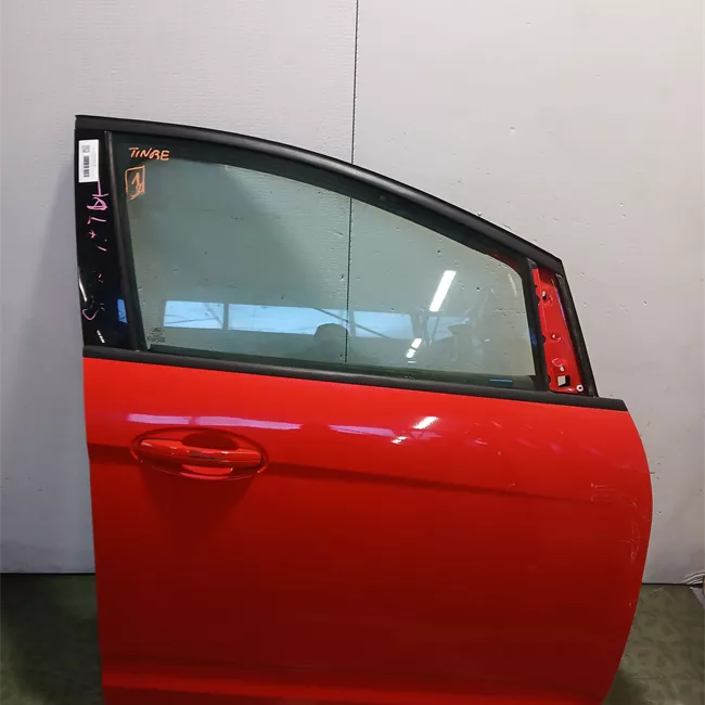 Porta anteriore destra