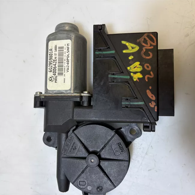 Motorino alzacristallo porta anteriore destro