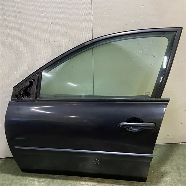 Porta anteriore sinistra