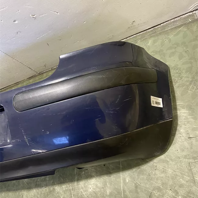 Paraurti posteriore con primer