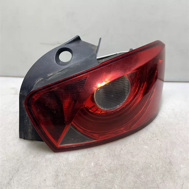 Fanale posteriore destro nero