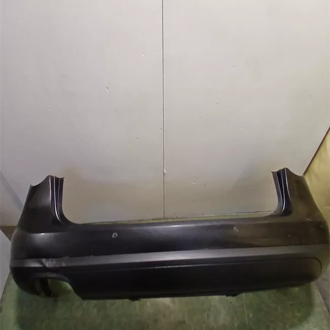 Paraurti posteriore con parktronic nero