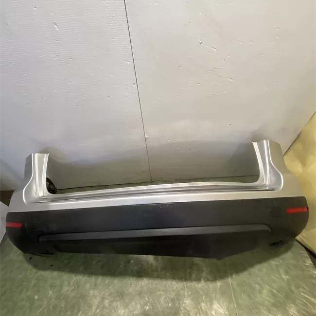 Paraurti posteriore con primer