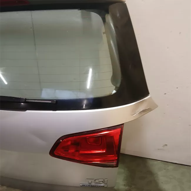 Portello posteriore senza spoiler post