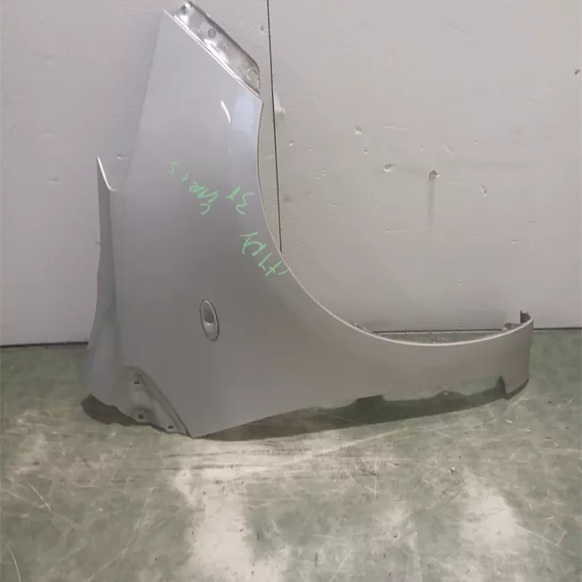 Parafango anteriore destro