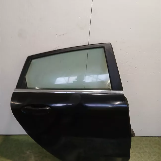 Porta posteriore destra