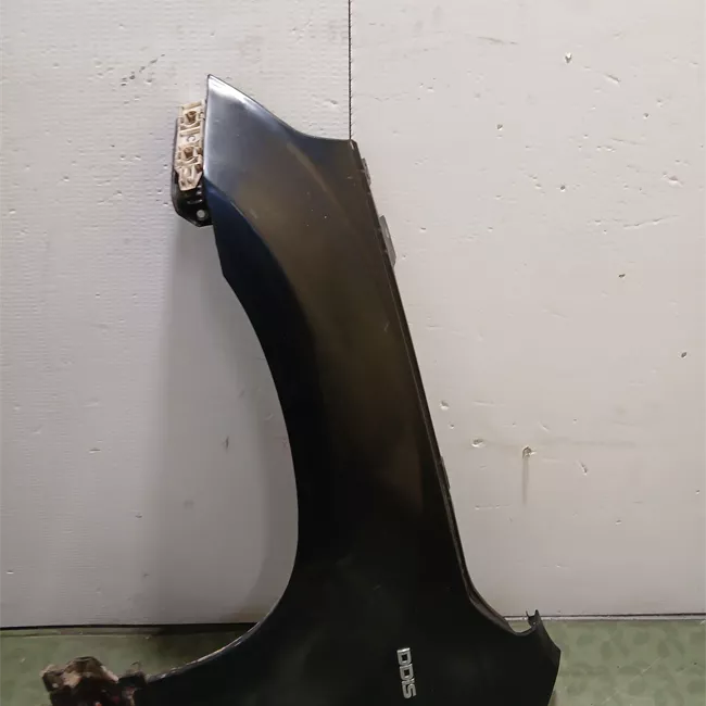 Parafango anteriore sinistro