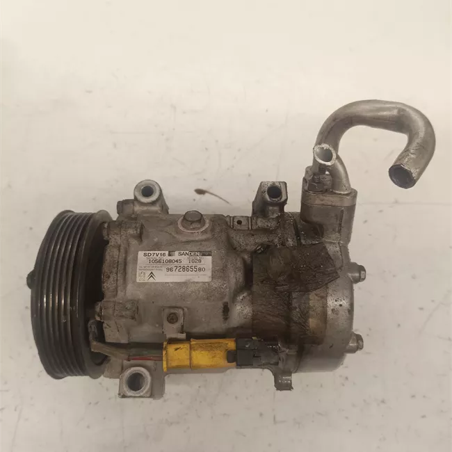 Compressore aria condizionata con condizionatore supplementare