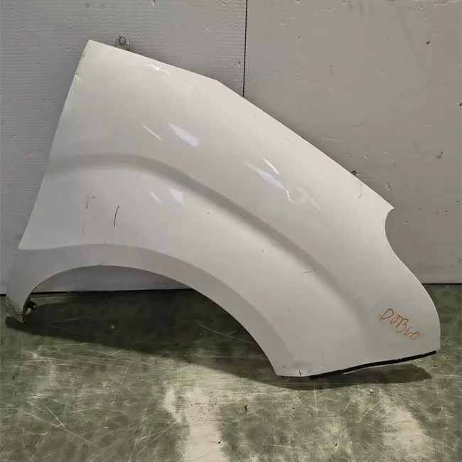 Parafango anteriore destro