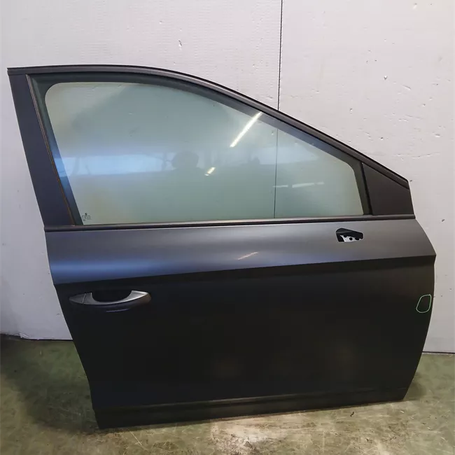 Porta anteriore destra con cerniere lato porta