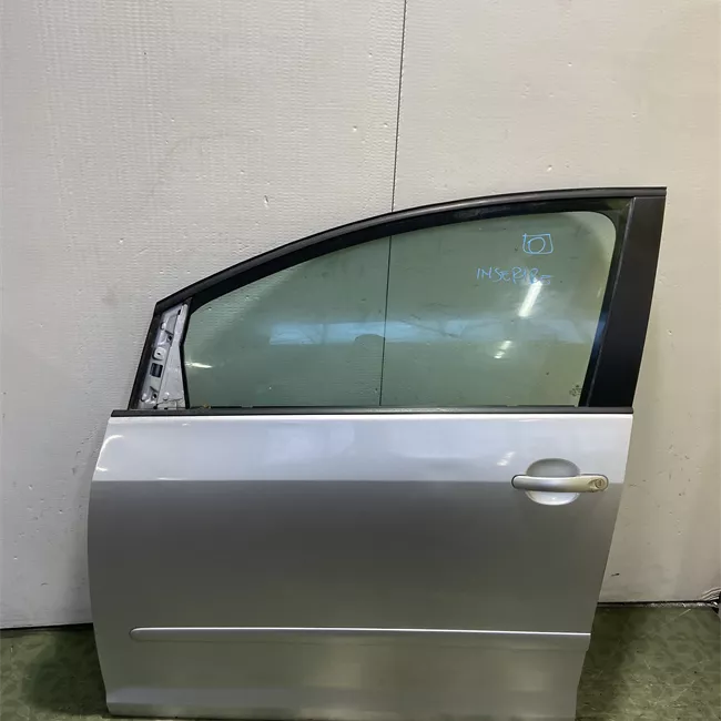 Pannello esterno porta anteriore sinistro