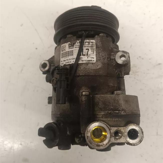 Compressore aria condizionata rotazionale