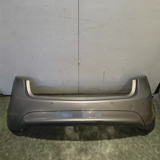 Paraurti posteriore con sensori parcheggio primer