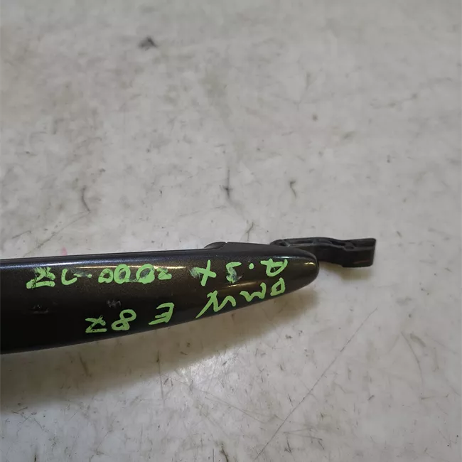 Maniglia porta anteriore sinistra 01/08<