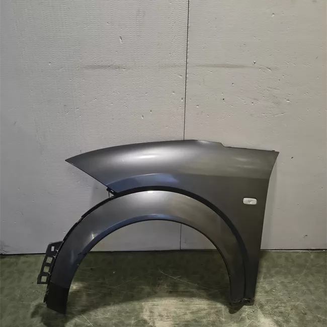 Parafango anteriore sinistro primer