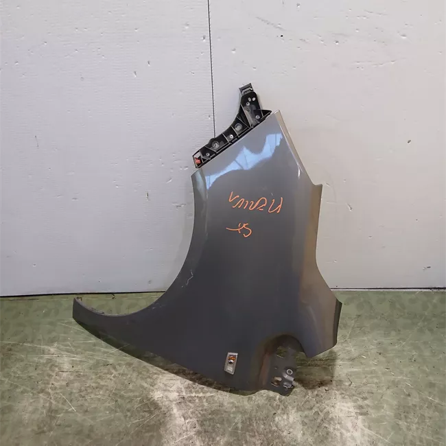 Parafango anteriore sinistro