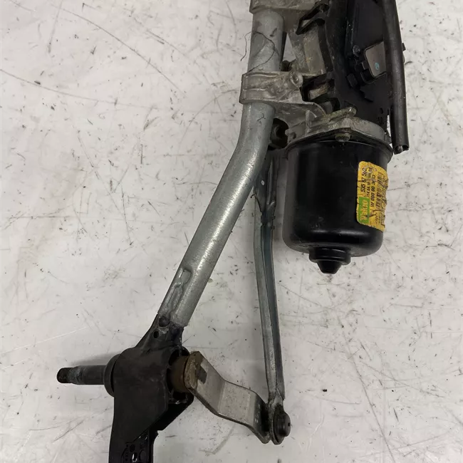 Meccanismo tergiparabrezza con motorino