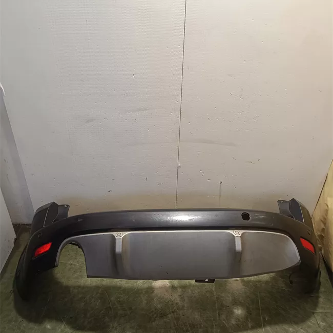 Paraurti posteriore centrale Singolo scarico