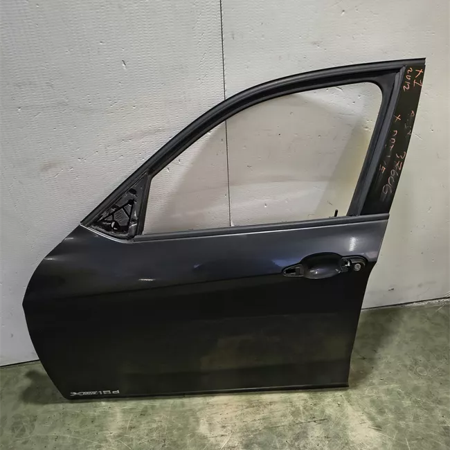 Porta anteriore sinistra