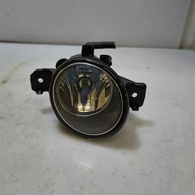 Proiettore fendinebbia sinistro