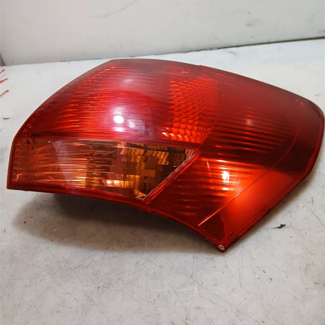 Fanale posteriore parte esterno destro