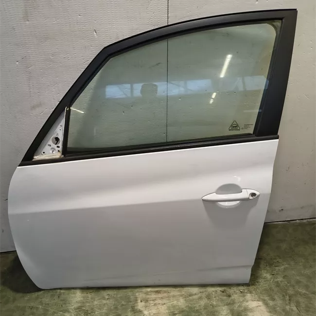 Porta anteriore sinistra