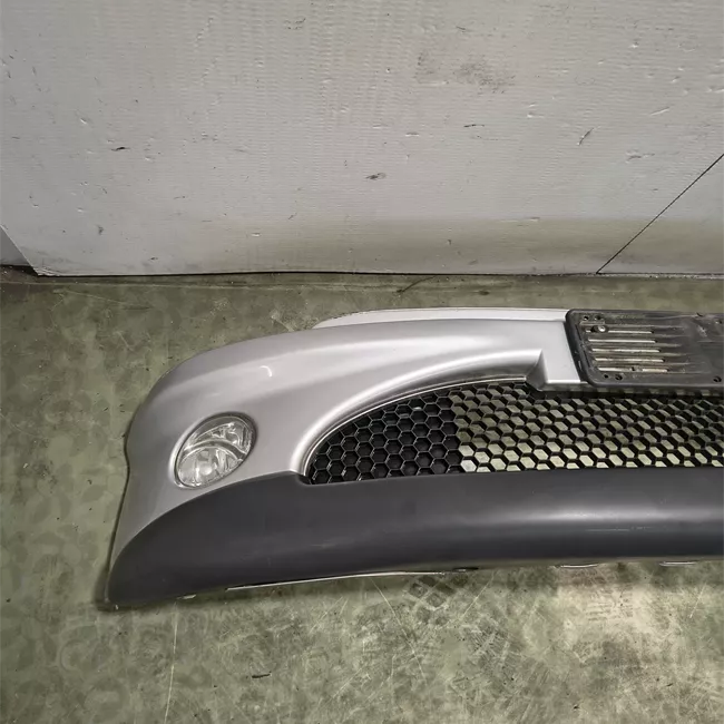 Paraurti anteriore Sport con fendinebbia