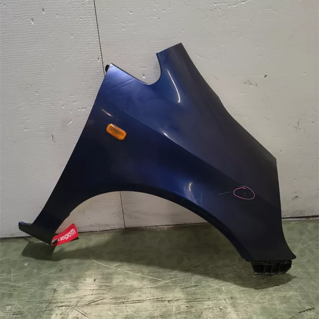 Parafango anteriore destro