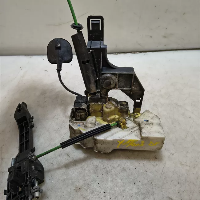 Serratura porta anteriore destra