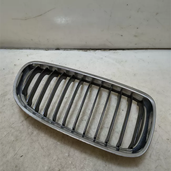 Griglia destra cromo