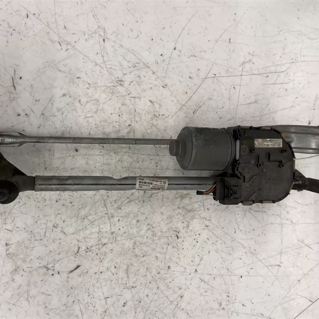 Meccanismo tergiparabrezza con motorino