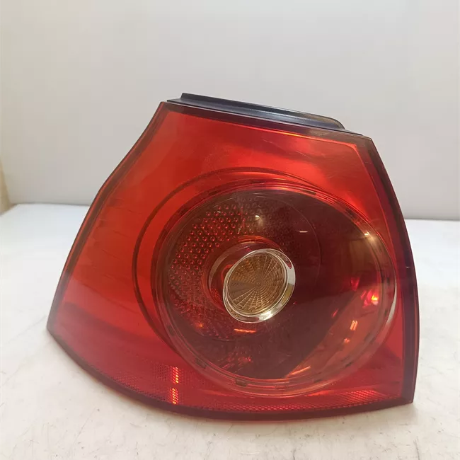 Fanale posteriore parte esterno sinistro