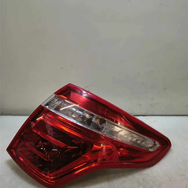 Fanale posteriore parte esterno destro