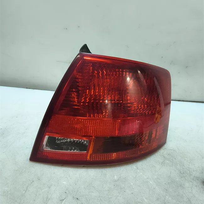 Fanale posteriore parte esterno destro